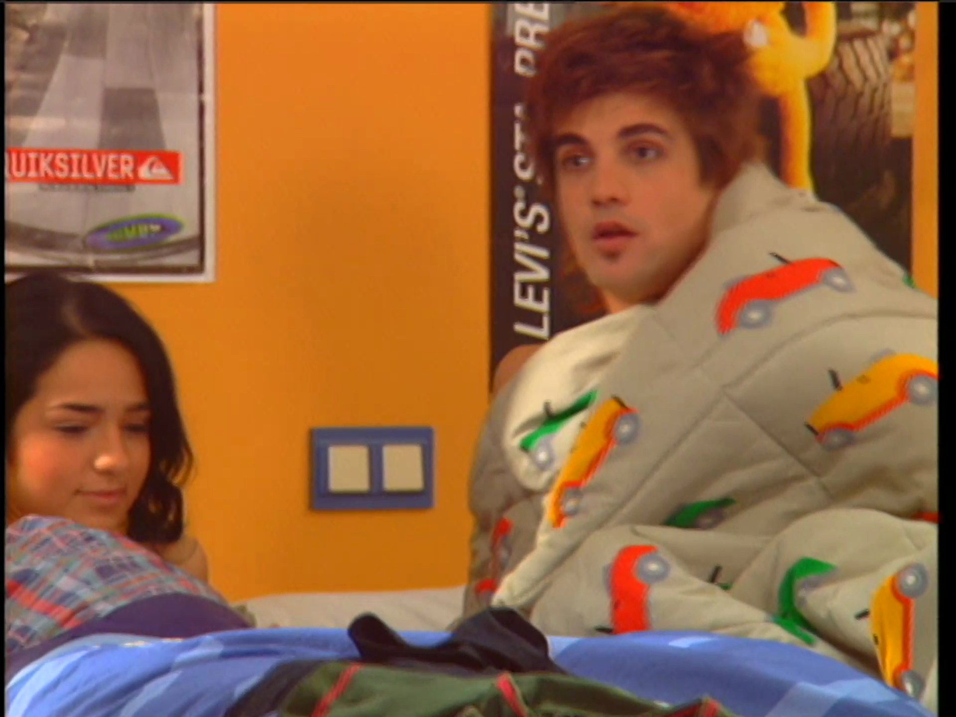 117. Hor kanpoan dago mundua