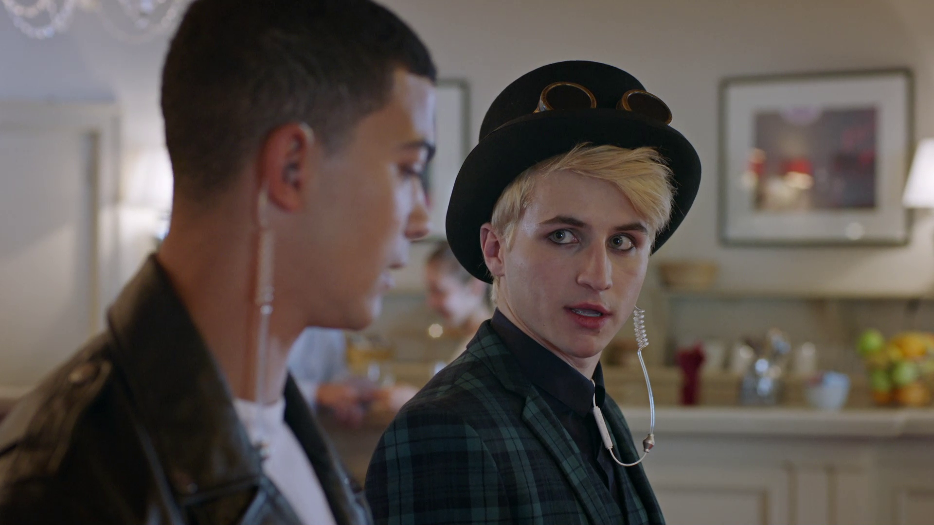 D2: 13. Elitekoak nagusi