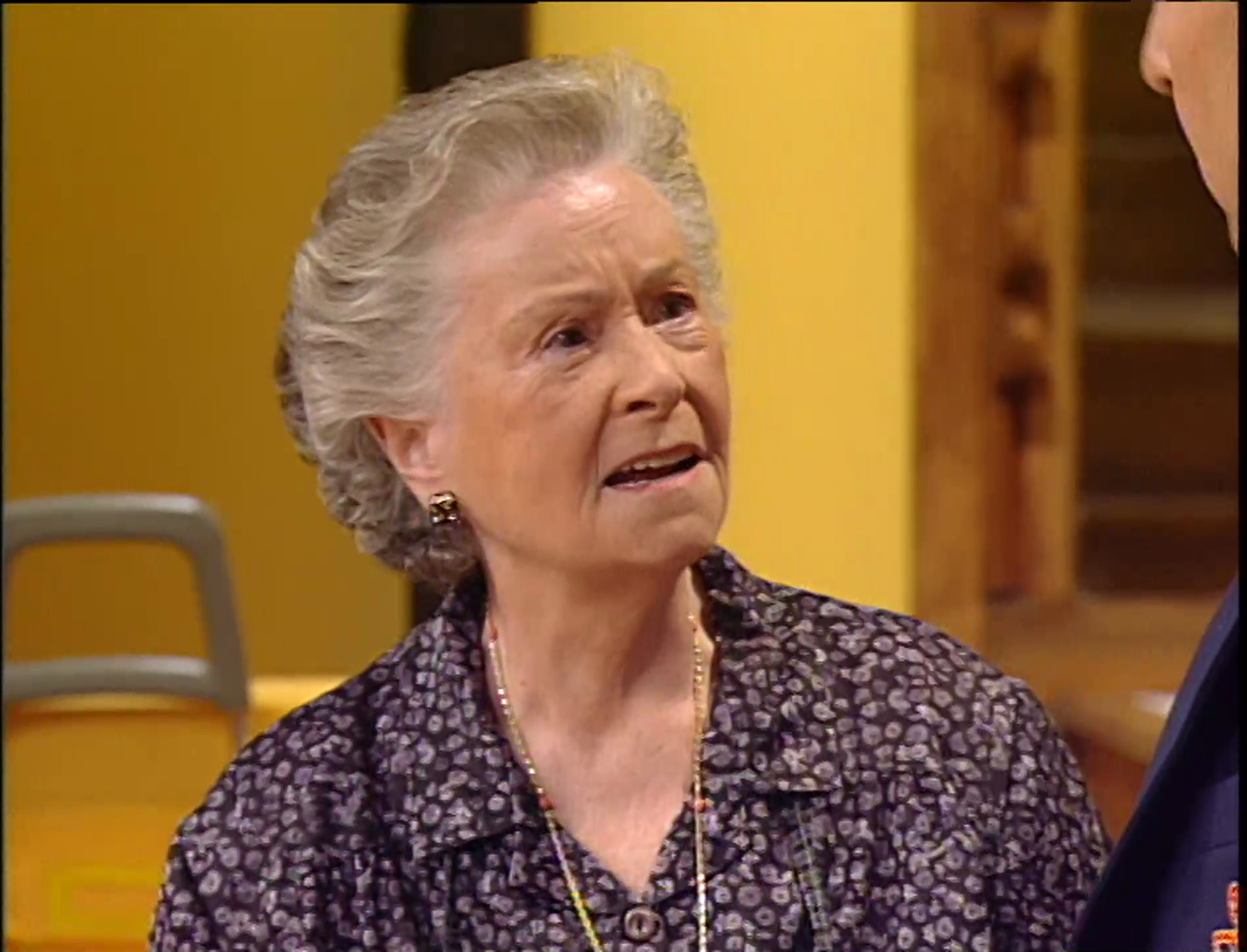 D1: 1. Hiru Agur Maria Eta Menu Bat