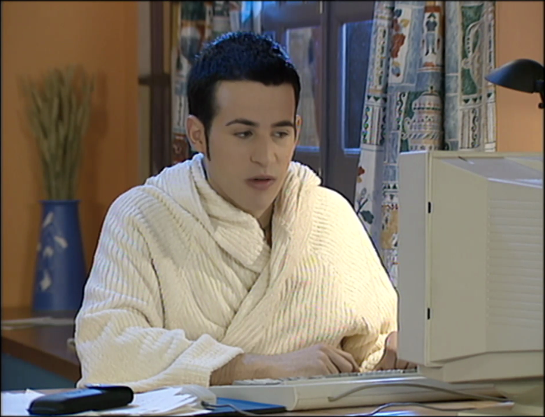 12. Zain bazaude, zaude lasai