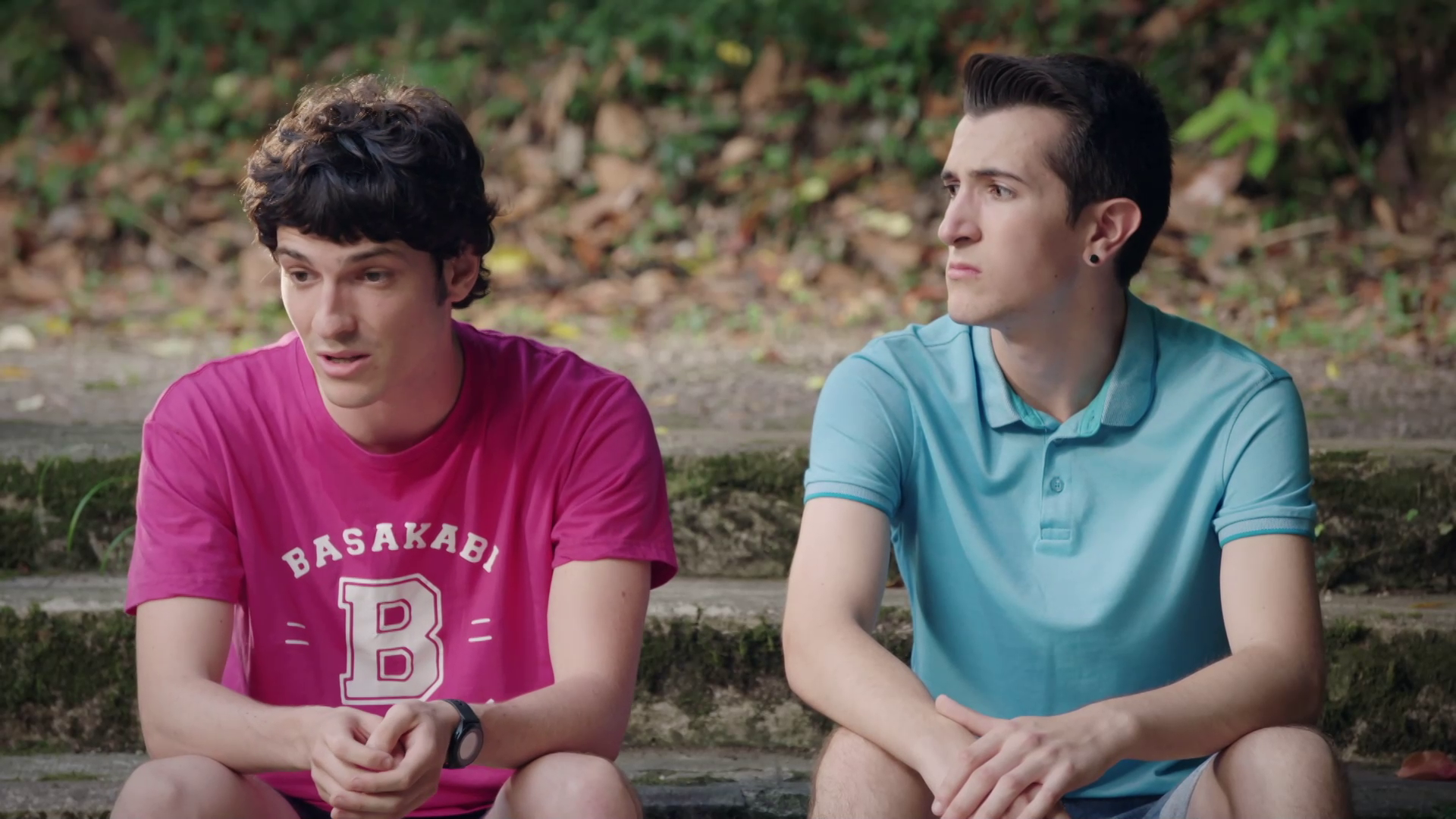 D7: 9. Maskararen atzean