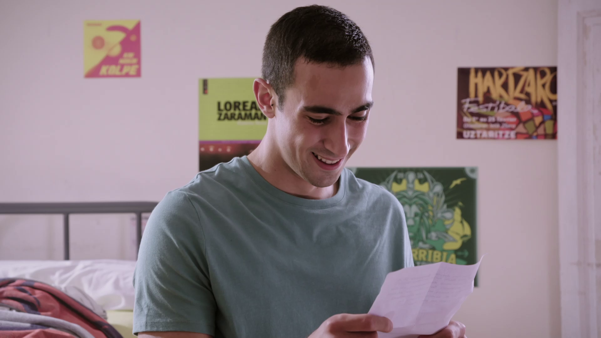 D7: 13. Jar dezagun dena buruz behera