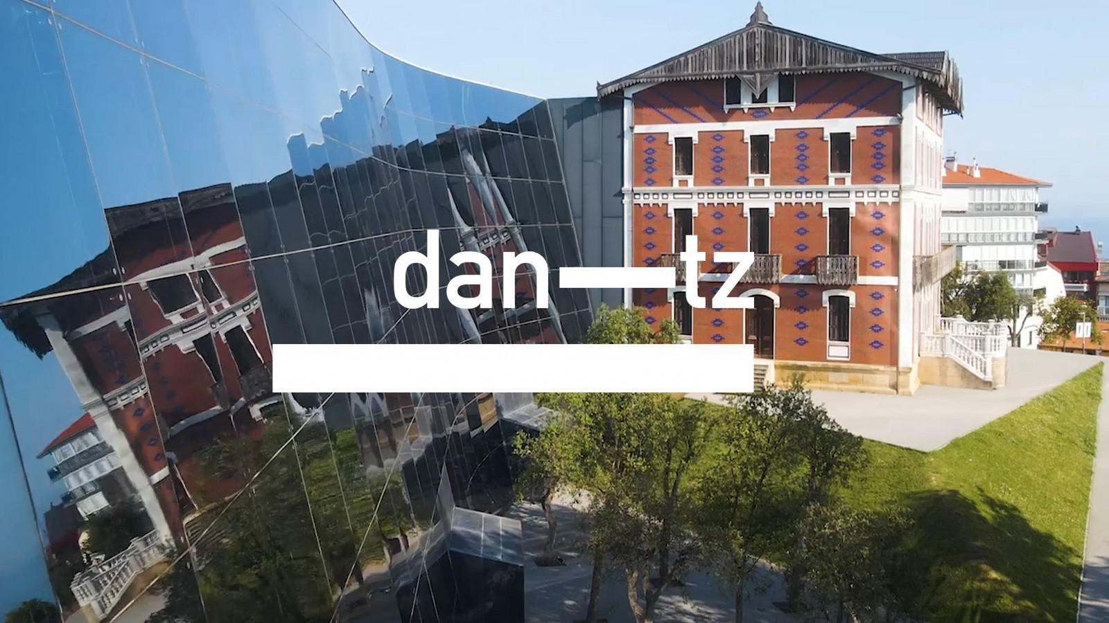 Dantz Point Cristóbal Balenciaga Museoa (Getaria)